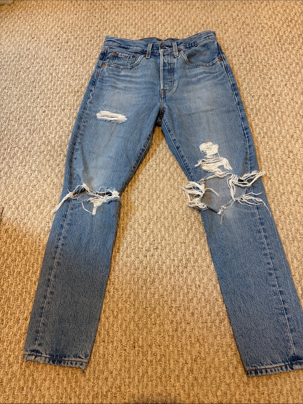 Levi's Women's Ripped Light Blue Skinny Jeans